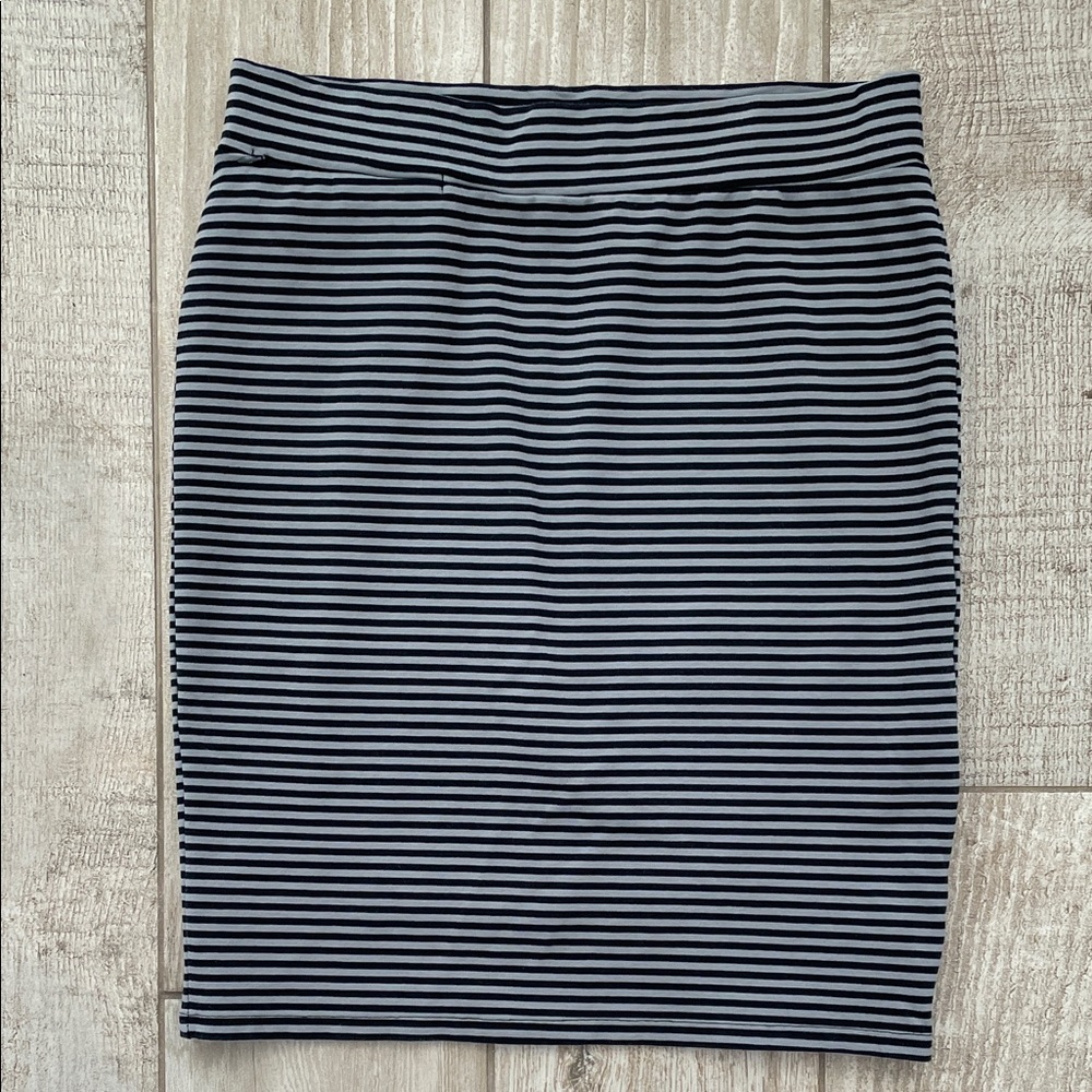Toad & Co black and gray striped knit Paseo pencil skirt, size Large, EUC